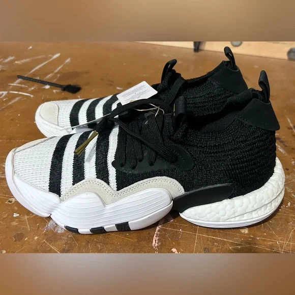 adidas | Shoes | Nwt Trae Young 2 Basketball Shoes | Poshmark display picture 3
